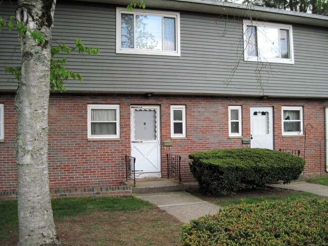 property at 11 Camelot Dr