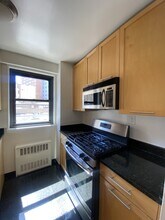 114 E 16th St in New York, NY - Building Photo - Building Photo