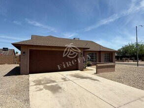 10720 W Wagon Wheel Dr in Glendale, AZ - Building Photo - Building Photo