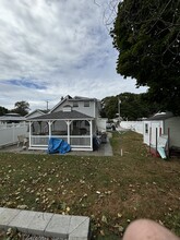 8 Hartford Ave in Old Lyme, CT - Building Photo - Building Photo