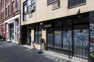 237 S 1st St in Brooklyn, NY - Building Photo - Building Photo