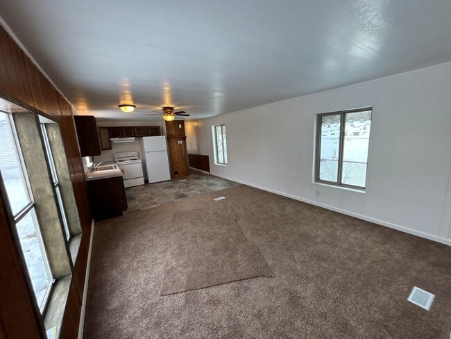 1831 Perrysville Rd in Danville, IL - Foto de edificio - Building Photo