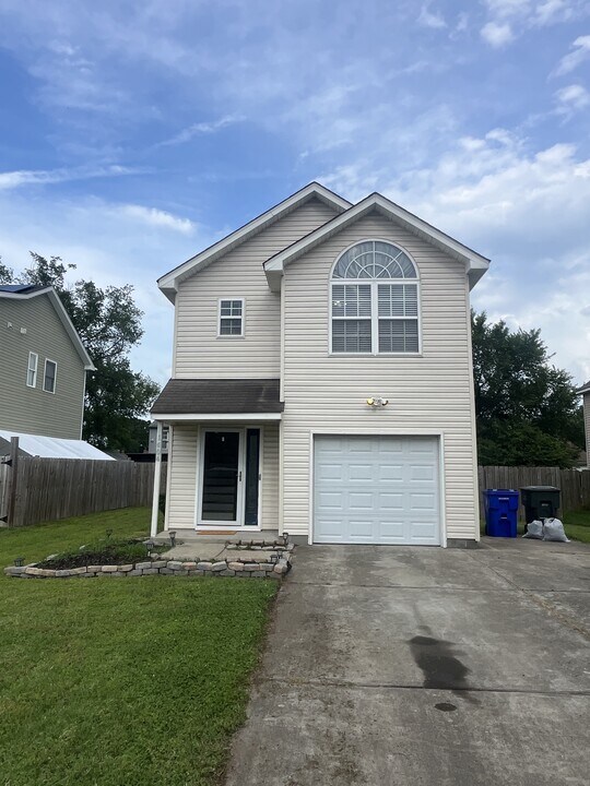 1404 Marsh St in Norfolk, VA - Building Photo