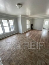 1553 Illinois Ave in Flint, MI - Building Photo - Building Photo
