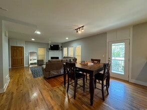 3124 Kavanaugh Blvd, Unit B in Little Rock, AR - Building Photo - Building Photo