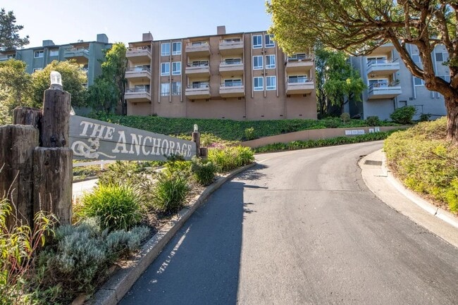 31 Anchorage Rd in Sausalito, CA - Building Photo - Building Photo