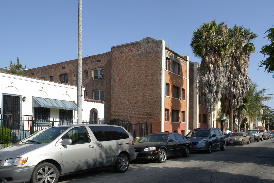 Hildalgo Elca in Los Angeles, CA - Foto de edificio