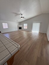 190 S 7th St in Shandon, CA - Building Photo - Building Photo