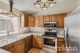 4290 S Halifax Way in Aurora, CO - Building Photo - Building Photo