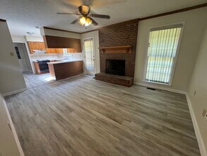 103 W Greenwich Cir in Lagrange, GA - Building Photo - Building Photo