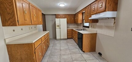 2320 W 5th St in Grand Island, NE - Building Photo - Building Photo