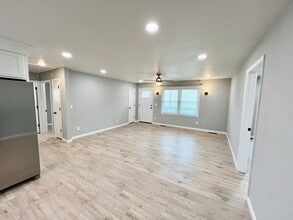 301 N East St in Elizabethton, TN - Building Photo - Building Photo