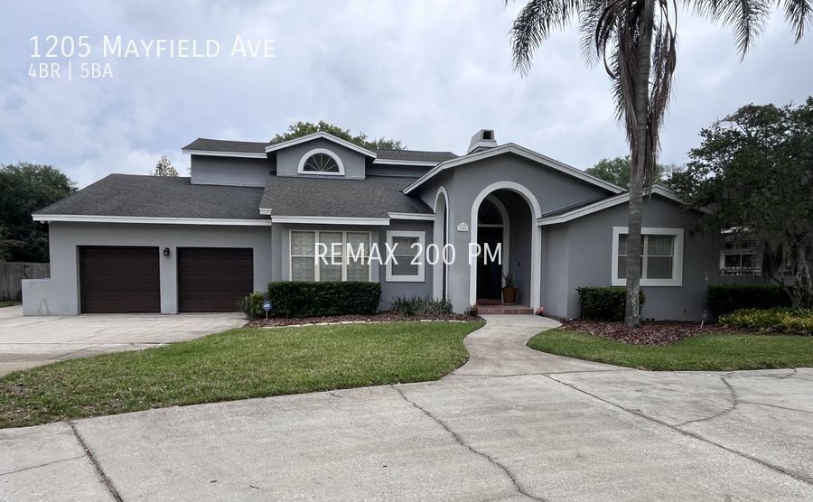 1205 Mayfield Ave in Winter Park, FL - Building Photo