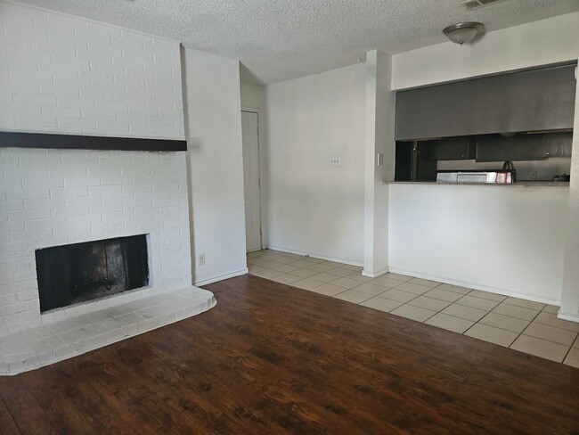 6188 Vega Dr