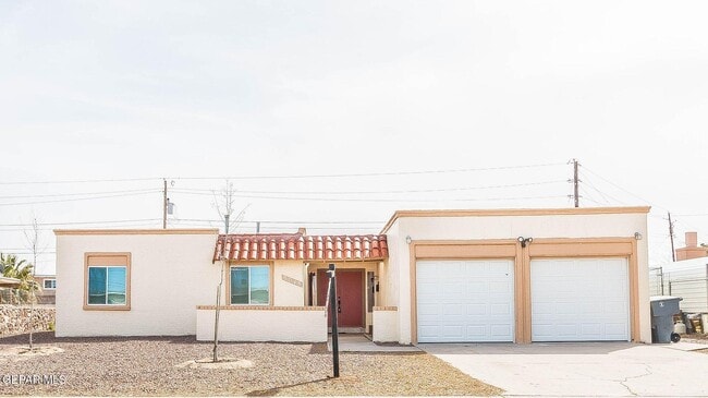 property at 3048 Yarwood Dr