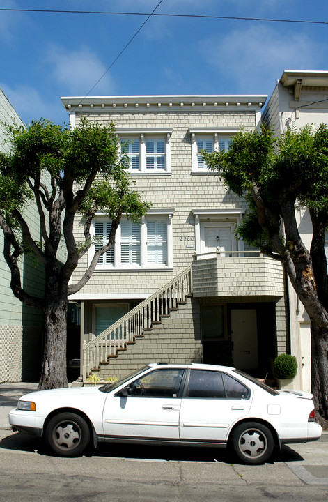 2860 Greenwich St in San Francisco, CA - Building Photo