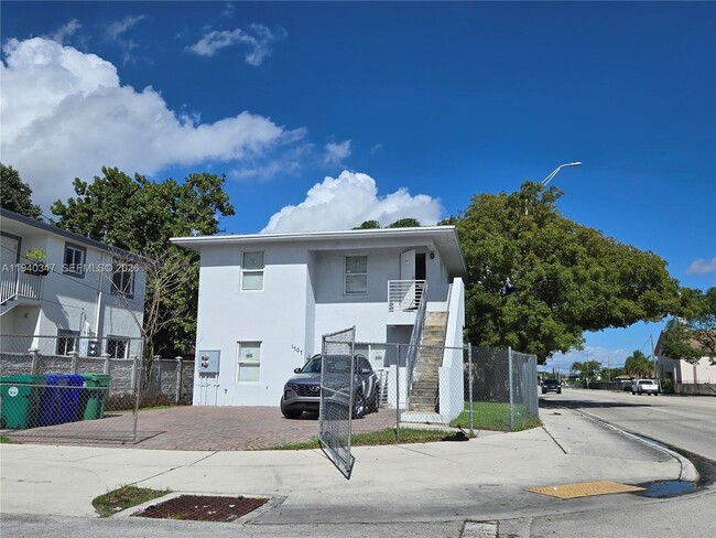 property at 1707 NW 68th Terrace