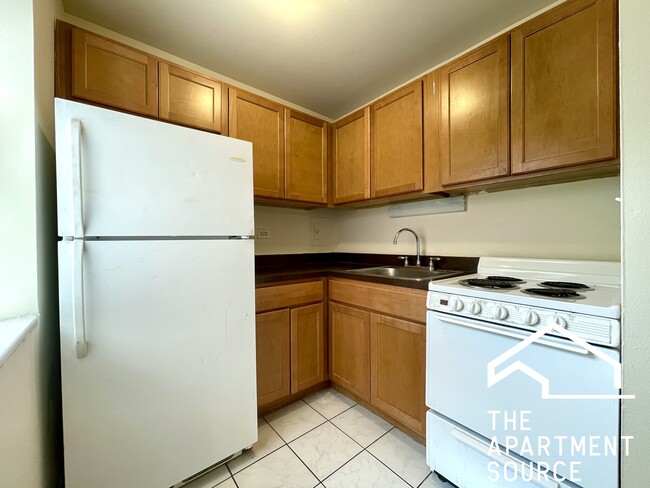 6006 N Kenmore Ave, Unit 103 in Chicago, IL - Foto de edificio - Building Photo