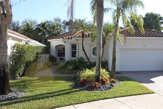 2524 Bay Pointe Ct in Weston, FL - Building Photo - Building Photo