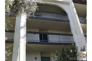 5460 White Oak Ave-Unit -E335 in Los Angeles, CA - Building Photo