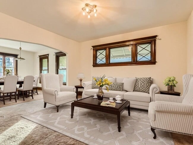 property at 1882 Selby Ave