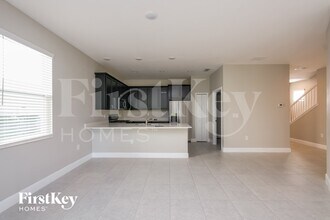 6322 Heirloom Pl in Apollo Beach, FL - Building Photo - Building Photo