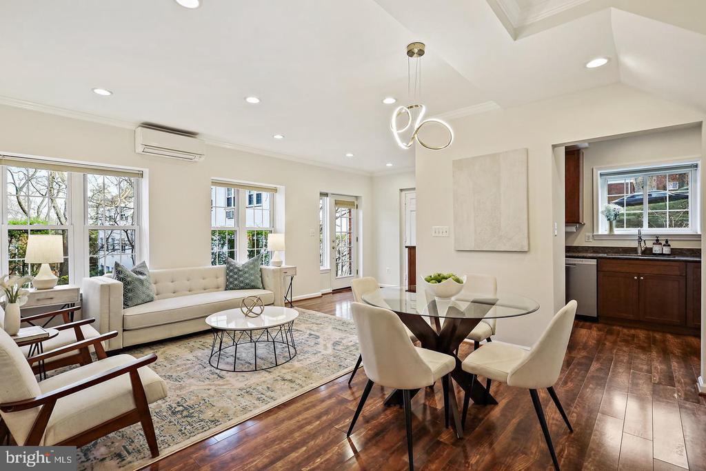 3518 Martha Custis Dr in Alexandria, VA - Building Photo