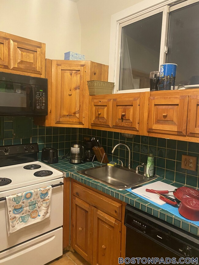 49 Symphony Rd in Boston, MA - Foto de edificio - Building Photo