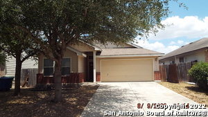 7006 Hallie Spirit in San Antonio, TX - Building Photo