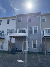202 Barnwell Dr in Stafford, VA - Building Photo - Building Photo