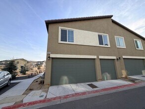 9800 Salty Dog Dr in Reno, NV - Building Photo - Building Photo