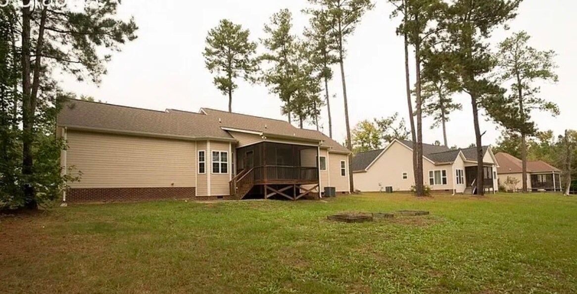 45 Crabtree Ct in Fuquay Varina, NC - Building Photo