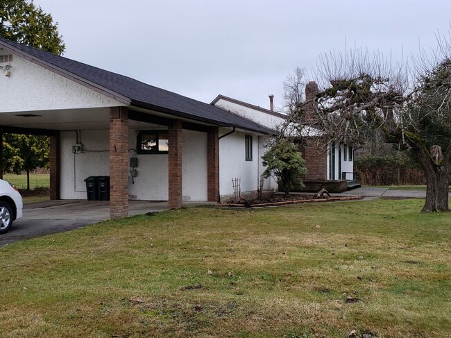 property at 1812-1184 184 St