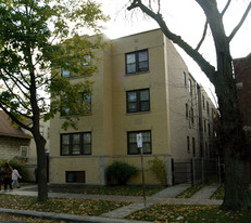 4951 W Walton St Apartments