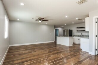 3865 W Gaby Rd in Phoenix, AZ - Building Photo - Building Photo