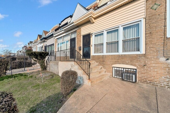 5005 N 9th St in Philadelphia, PA - Building Photo - Building Photo