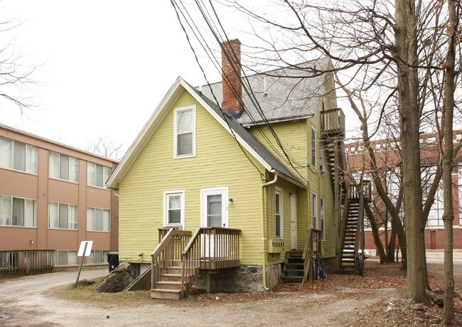 1309 S State St in Ann Arbor, MI - Foto de edificio - Building Photo