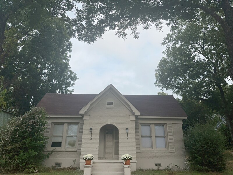 415 S Prairieville St in Athens, TX - Building Photo