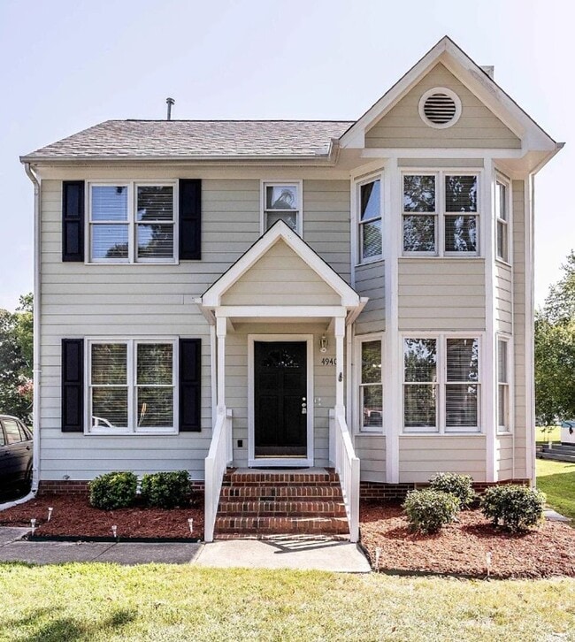 property at 4940 Harbour Towne Dr