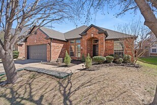8664 Glenburne Dr in Fort Worth, TX - Building Photo