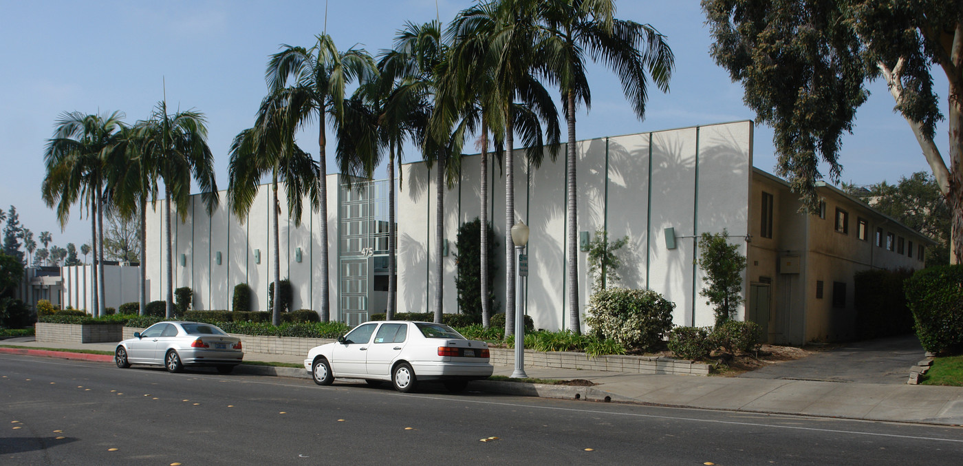 475 Los Robles Ave in Pasadena, CA - Foto de edificio