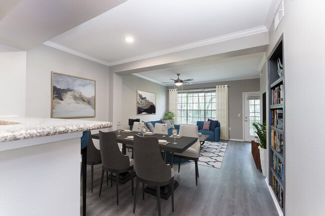 Aviara in Houston, TX - Building Photo - Building Photo