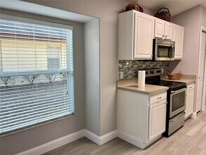 951 Vindale Rd in Tavares, FL - Building Photo - Building Photo