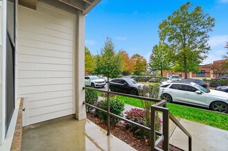 1312 Nandina St in Charlotte, NC - Building Photo - Building Photo