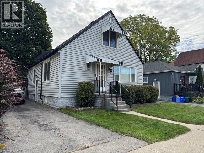 19 E 27th St in Hamilton, ON - Building Photo - Building Photo