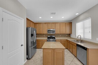 685 Calamus Palm Pl in Henderson, NV - Building Photo - Building Photo