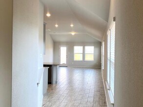 132 Trailside Ln in Bastrop, TX - Building Photo - Building Photo