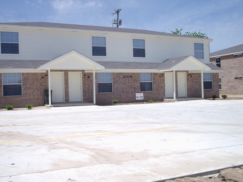 2109 Jennifer Dr, Unit D in Killeen, TX - Building Photo