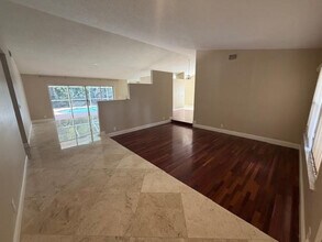 5182 NW 48th Ave in Coconut Creek, FL - Building Photo - Building Photo