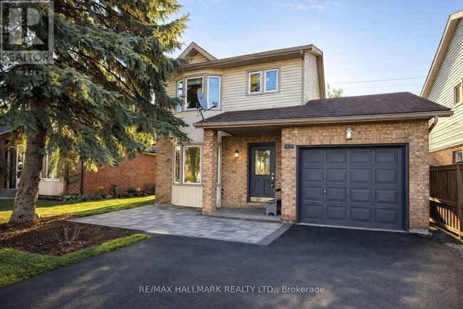 property at 41 Kinzie Ln